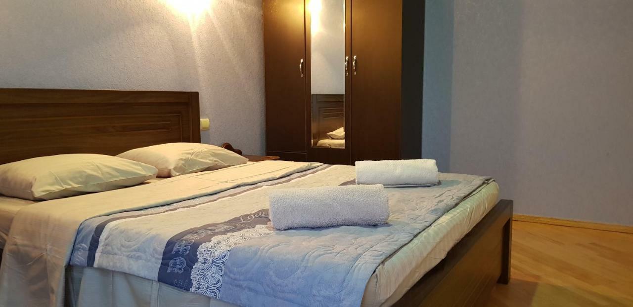 Guest House Likani 2017 보르조미 외부 사진