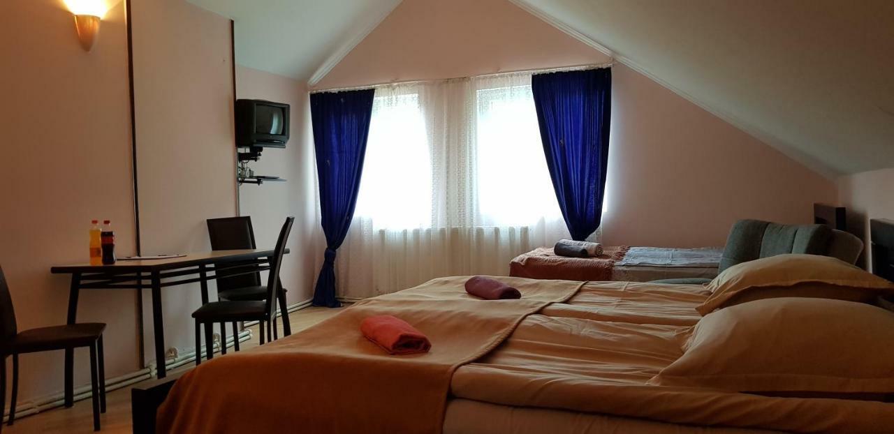 Guest House Likani 2017 보르조미 외부 사진