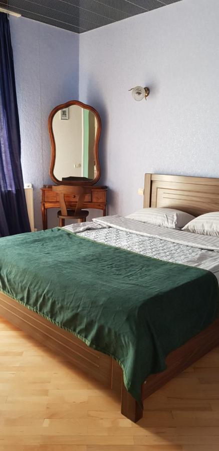 Guest House Likani 2017 보르조미 외부 사진